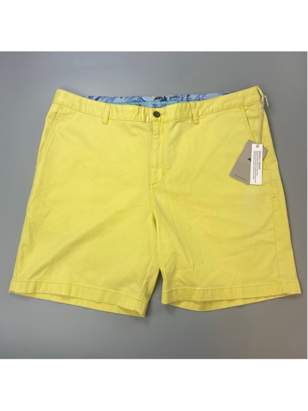 Tommy Bahama Shorts Mens 42 Yellow Preppy Casual Resortwear Coastal Island